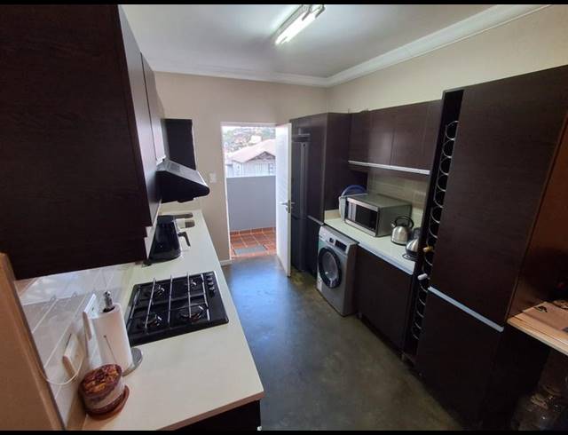 2 BEDROOM TOWNHOUSE FOR SALE IN GLENANDA